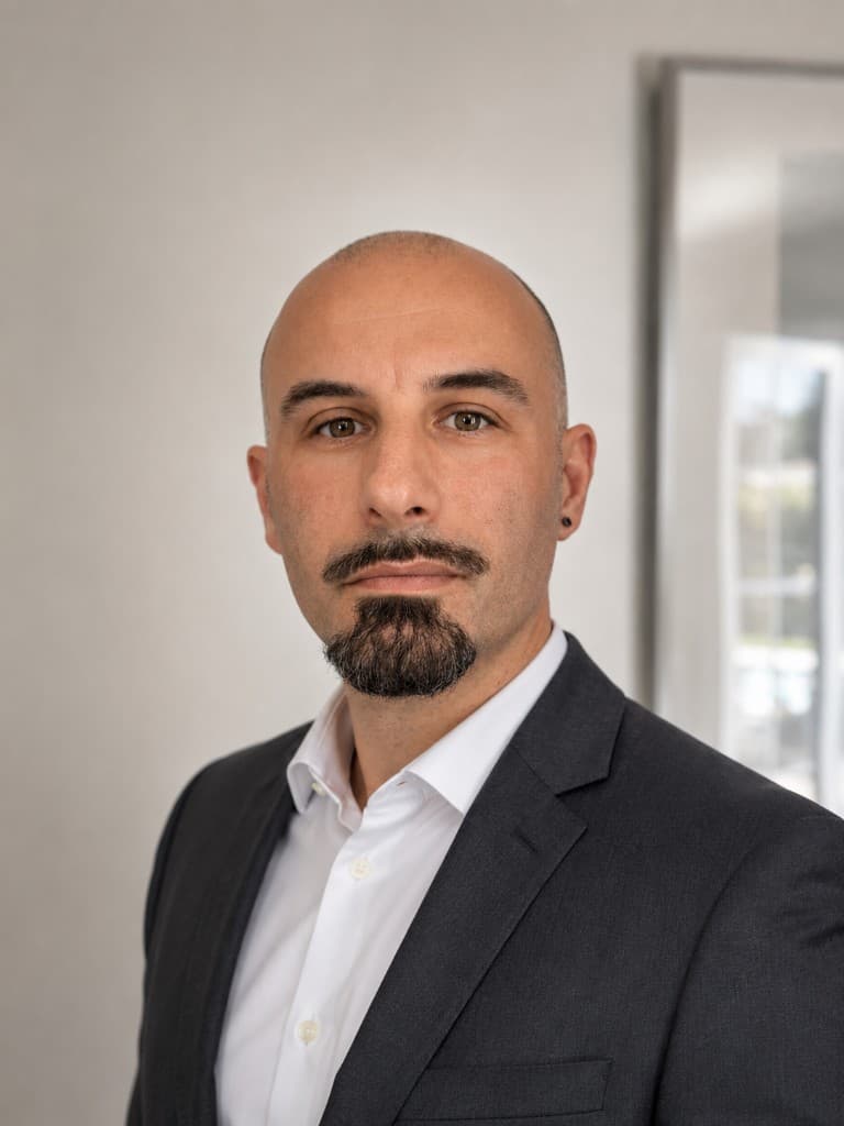 Portrait of Andrei Stanciulescu, founder of ASC Digital